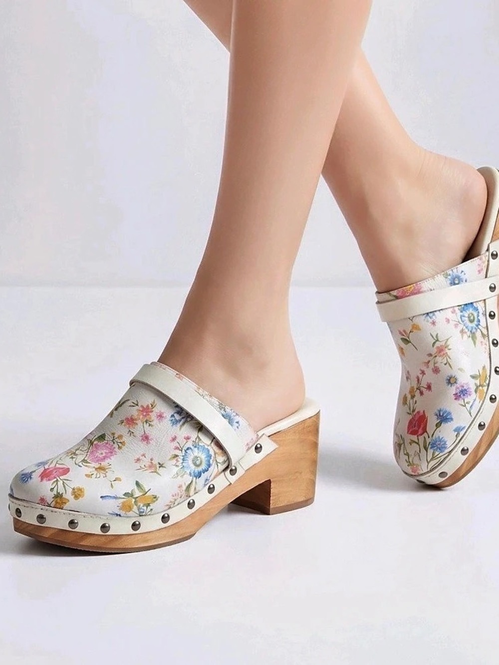 Free People Calabasas Ivory Floral Print Leather Studded Slip On Clogs Size 40